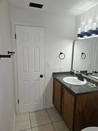 $2,500 | 291 Poinciana Avenue, Port Orange, FL 32127