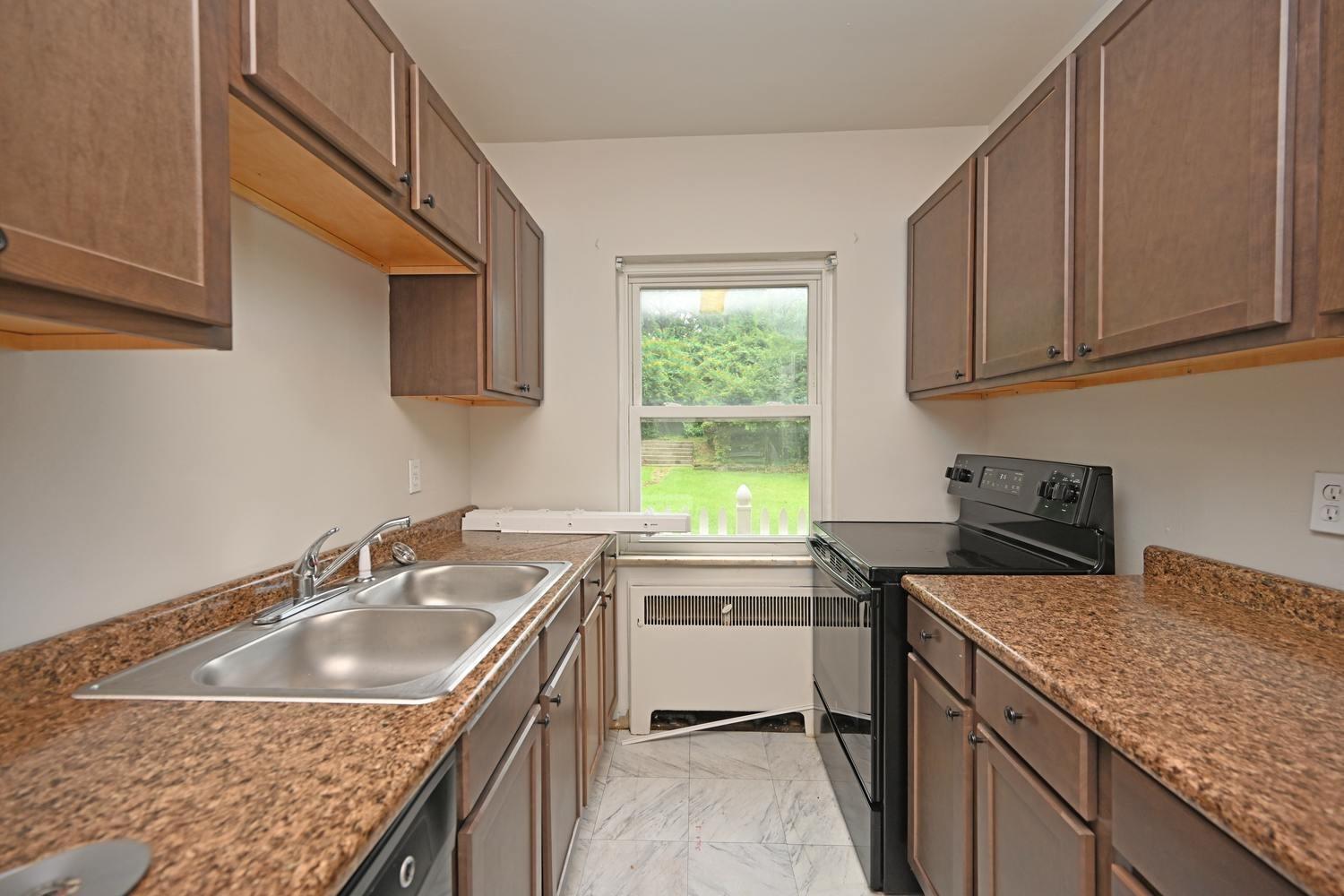 4527 Paddock Road Cincinnati, OH 45229 - Photo 7 of 50