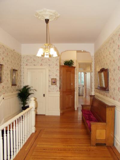 3973 Cesar Chavez San Francisco, CA 94131 - Photo 6 of 10 Central hallway