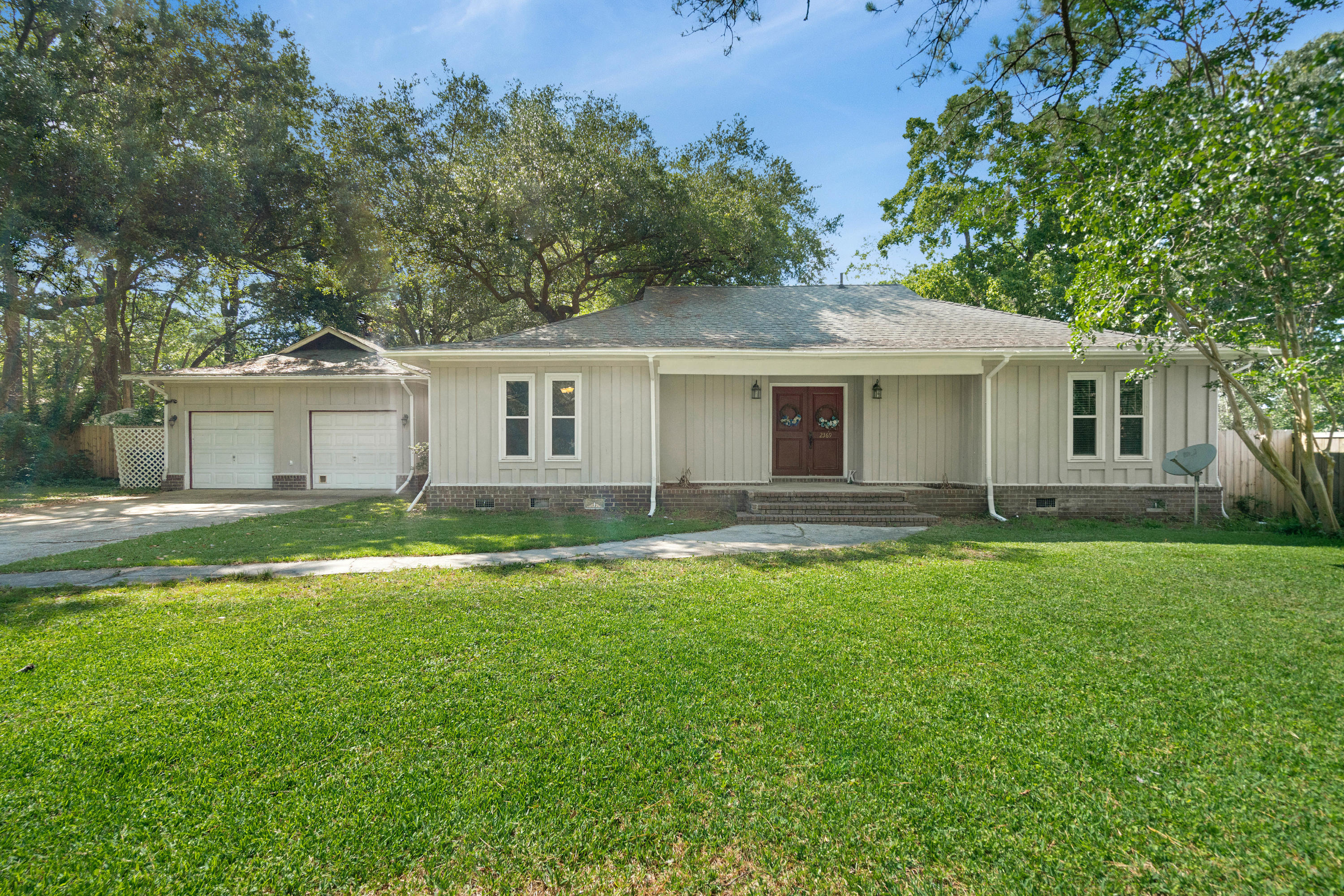 2369 Brevard Road Charleston, SC 29414 - Photo 1 of 21 2369Brevard_NickCannPhoto-19