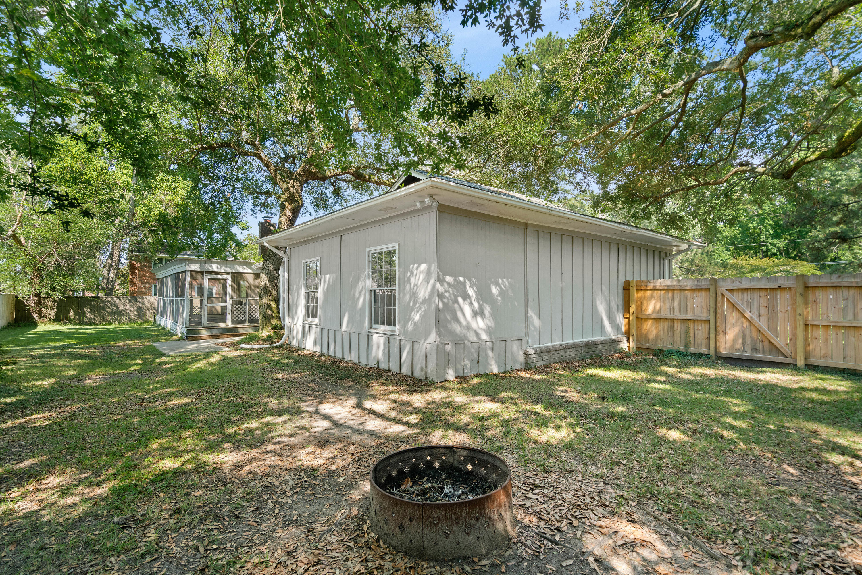 2369 Brevard Road Charleston, SC 29414 - Photo 21 of 21 2369Brevard_NickCannPhoto-17