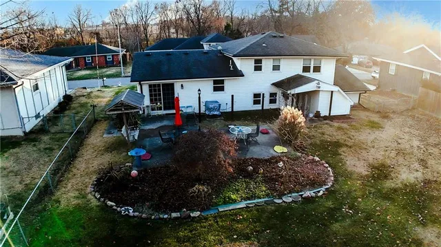 $259,500 | 11 South Carriage Drive, St. Joseph, MO 64506