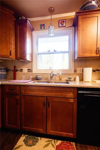 $259,500 | 11 South Carriage Drive, St. Joseph, MO 64506