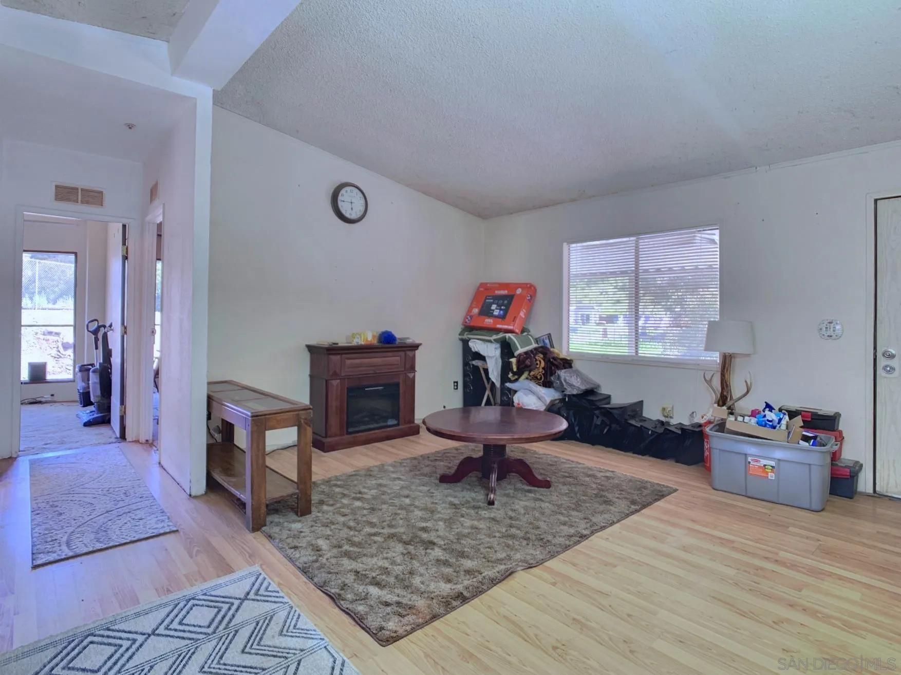 2056 Old Bend Road El Cajon, CA 92021 - Photo 8 of 23 Gallery Image 8