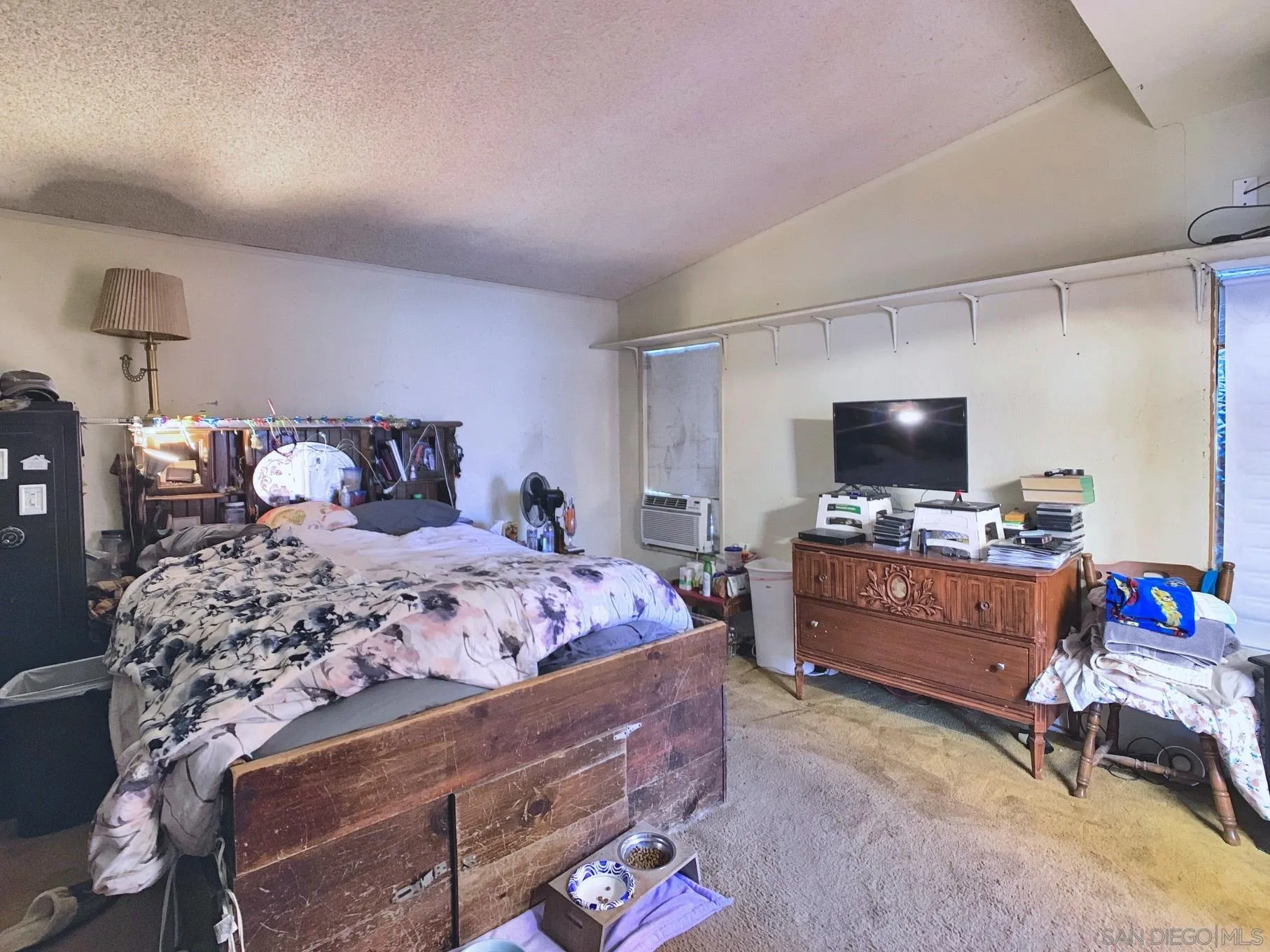 2056 Old Bend Road El Cajon, CA 92021 - Photo 10 of 23 Gallery Image 10
