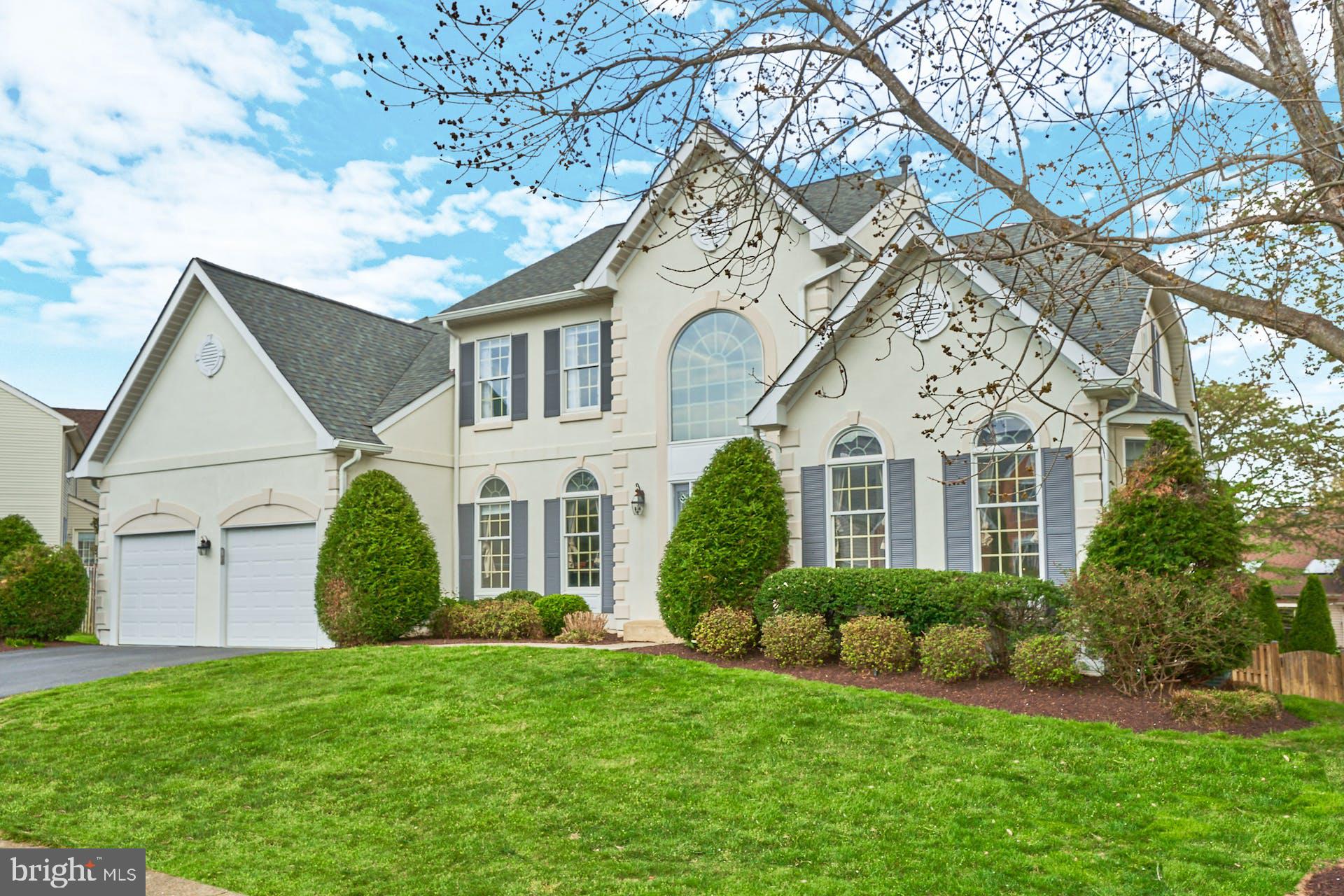 1303 Aldbury Way Reston, VA 20194 - Photo 34 of 62 Front Exterior