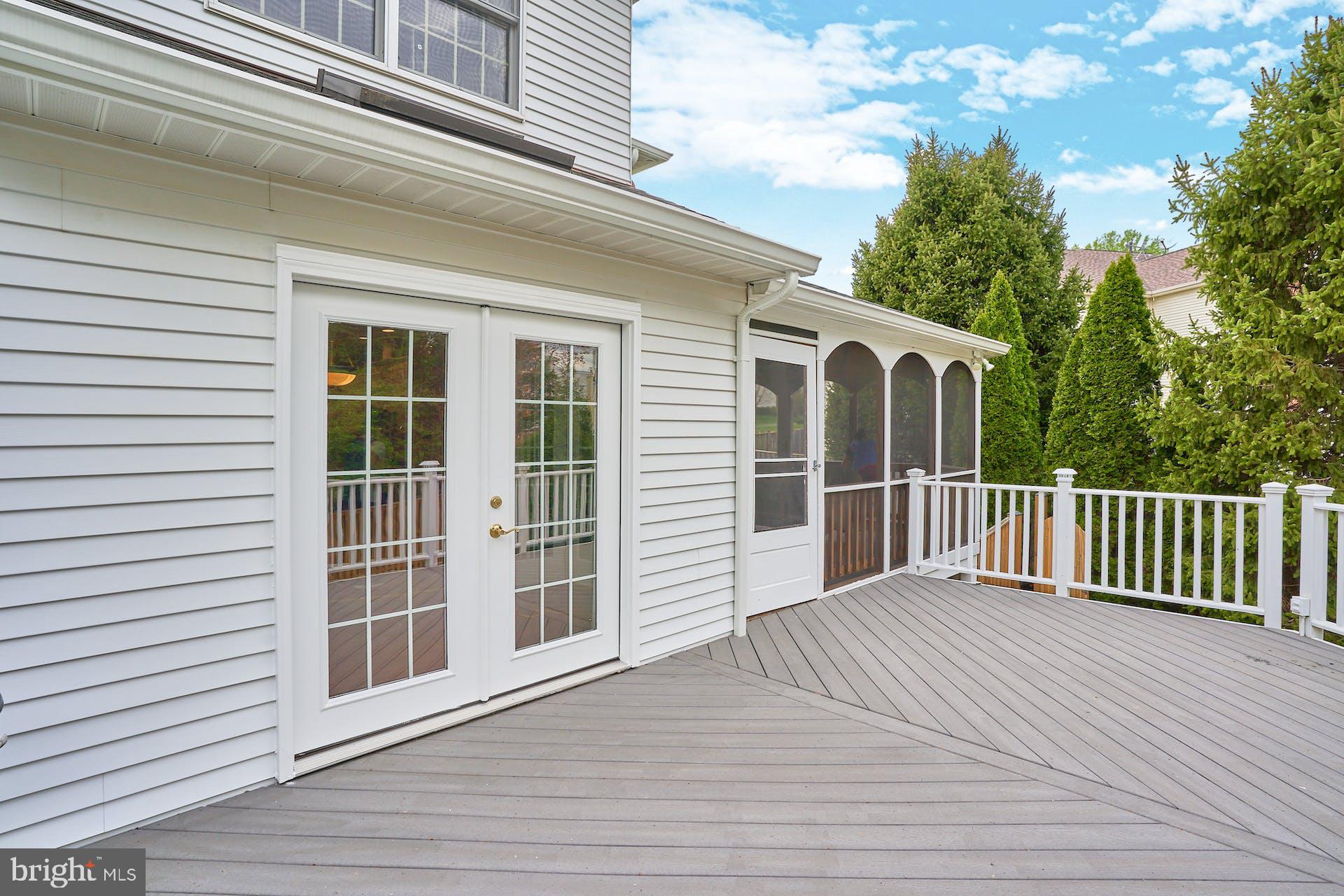 1303 Aldbury Way Reston, VA 20194 - Photo 41 of 62 Rear Trex Deck