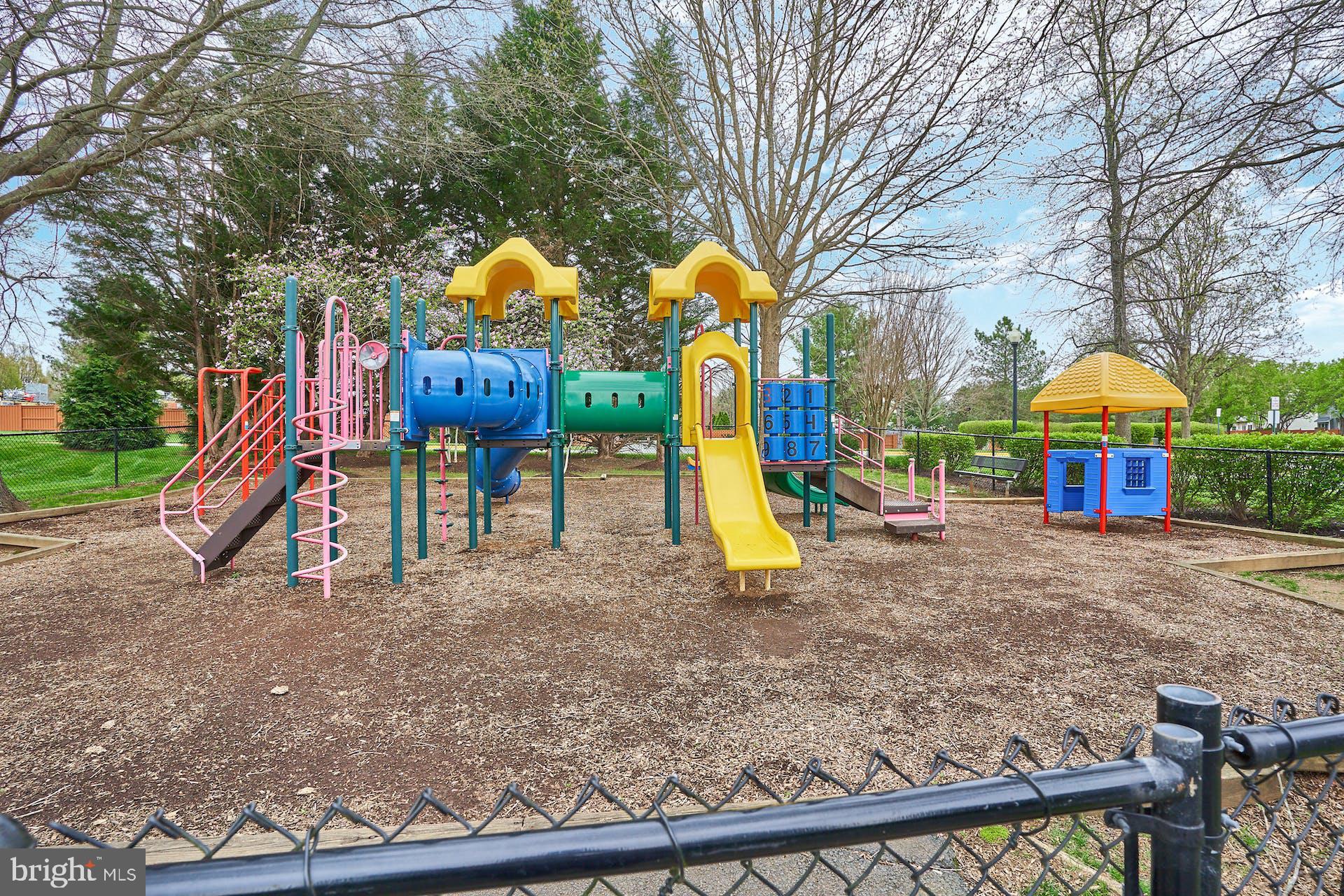 1303 Aldbury Way Reston, VA 20194 - Photo 45 of 62 Great Falls Crossing Amenities