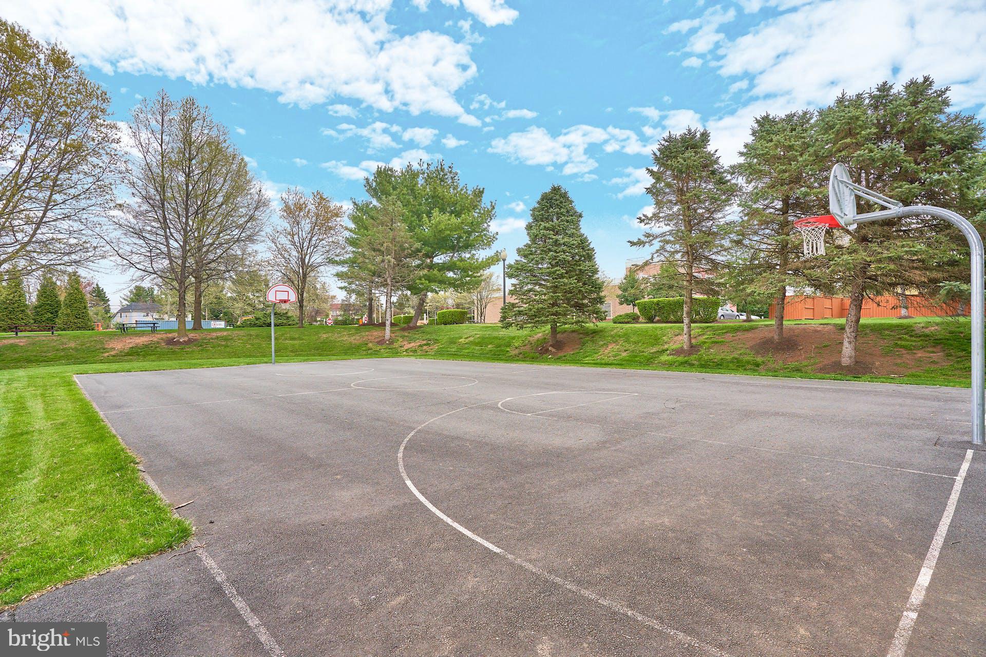 1303 Aldbury Way Reston, VA 20194 - Photo 48 of 62 Great Falls Crossing Amenities