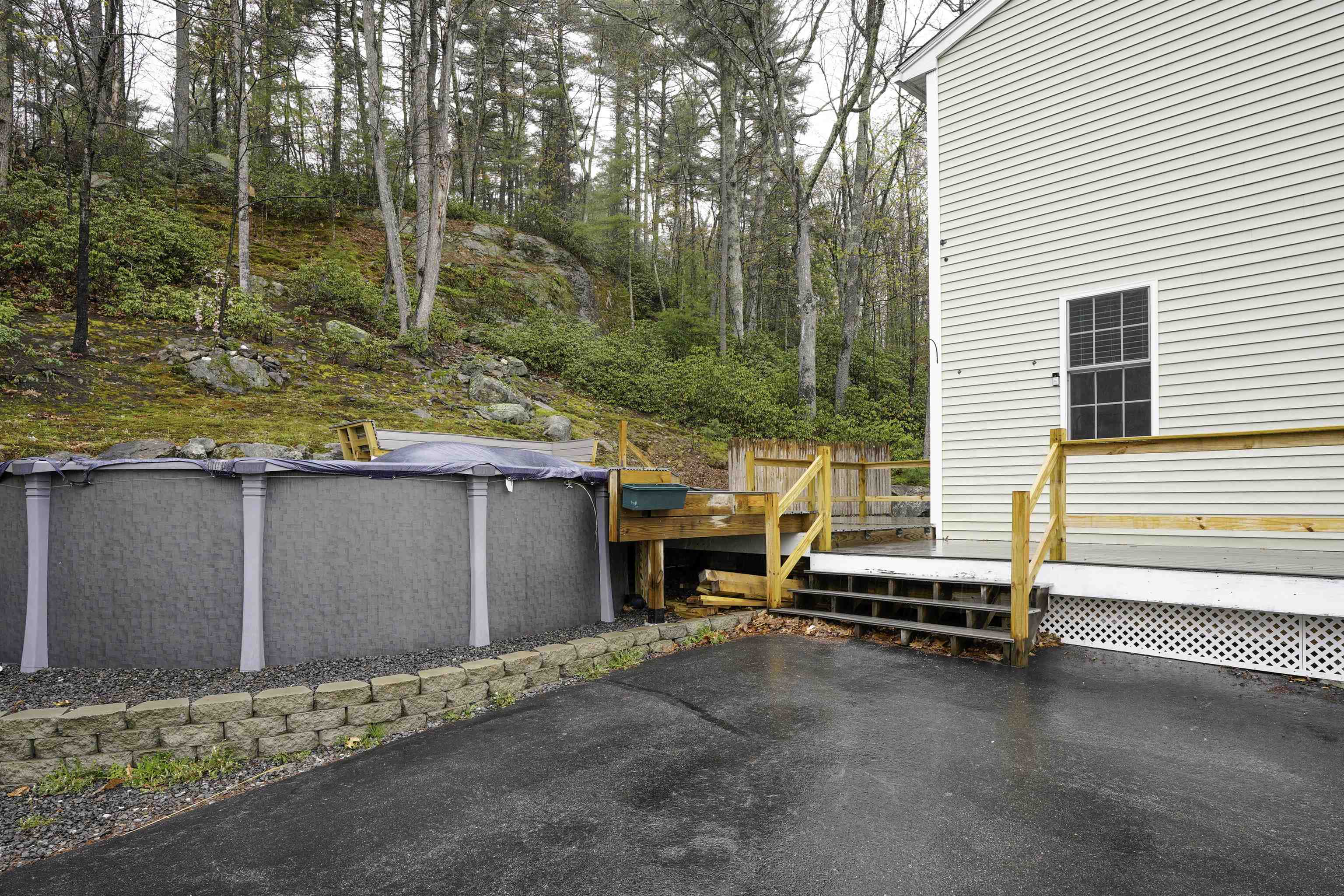 147 Mile Slip Road Milford, NH 03055 - Photo 6 of 37 Gallery Image 6