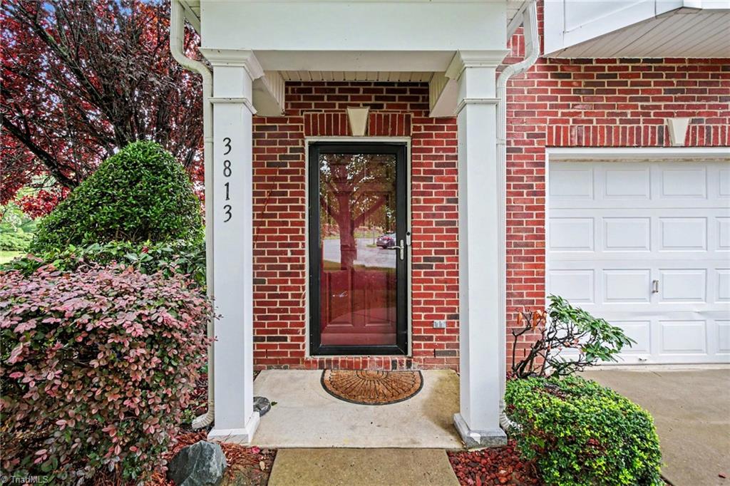 3813 Tarrant Trace Circle High Point, NC 27265 - Photo 4 of 27