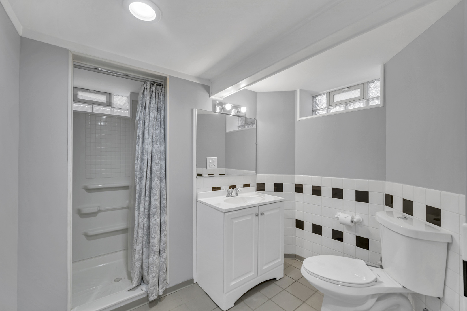 1041 Vernon Avenue Park Ridge, IL 60068 - Photo 20 of 29 Gallery Image 20