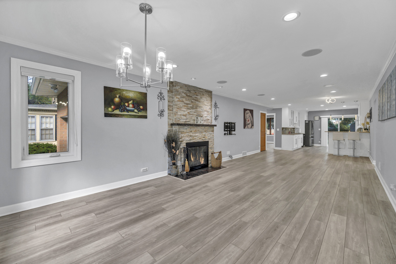 1041 Vernon Avenue Park Ridge, IL 60068 - Photo 4 of 29 Gallery Image 4