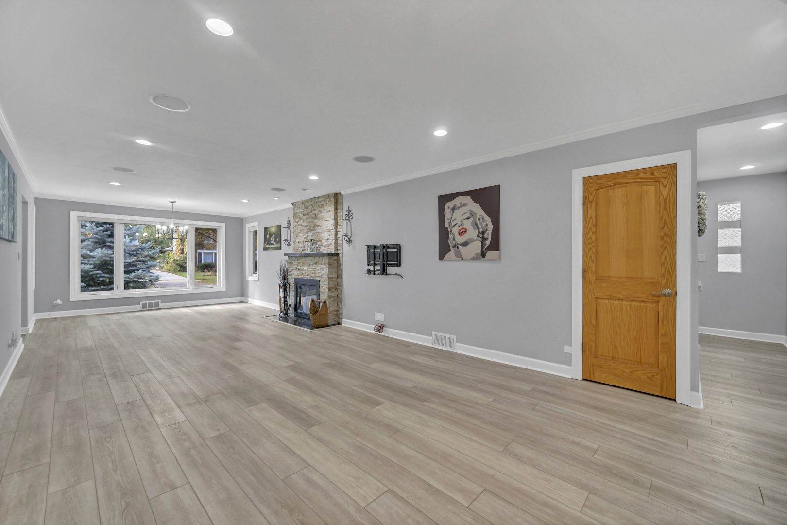 1041 Vernon Avenue Park Ridge, IL 60068 - Photo 5 of 29 Gallery Image 5