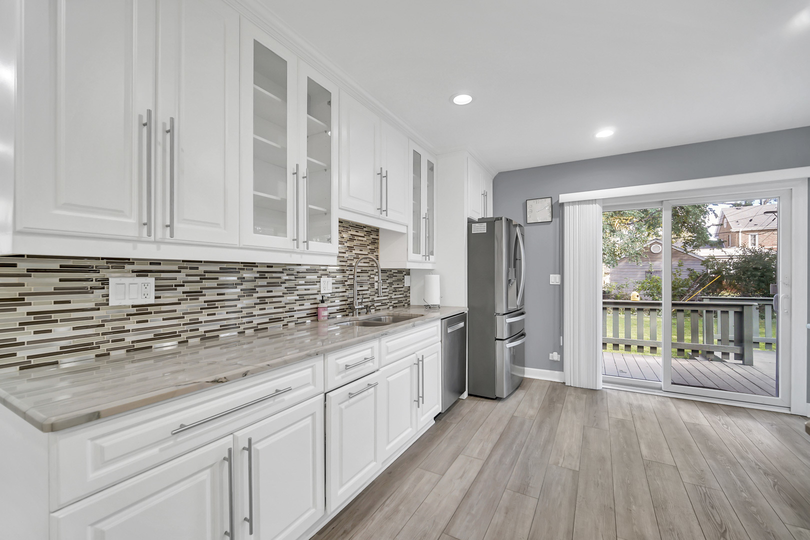 1041 Vernon Avenue Park Ridge, IL 60068 - Photo 10 of 29 Gallery Image 10