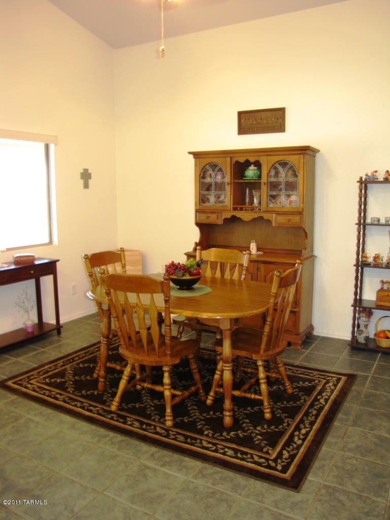 2368 West Rousseau Street Tucson, AZ 85741 - Photo 7 of 31
