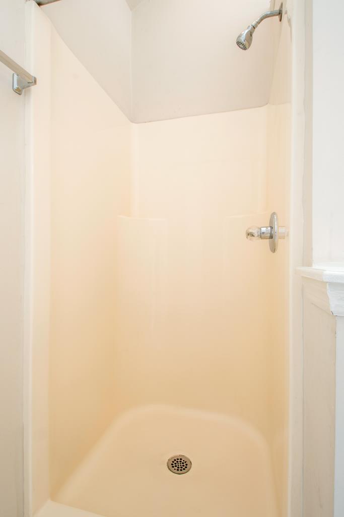 1818 O'Reilly Circle Spring Hill, TN 37174 - Photo 7 of 19 The standing shower