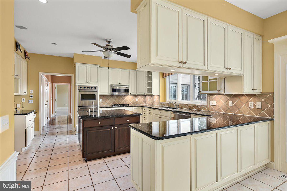 3357 Redden Ferry Road Eden, MD 21822 - Photo 18 of 107 Granite Countertops and Tile Flooring