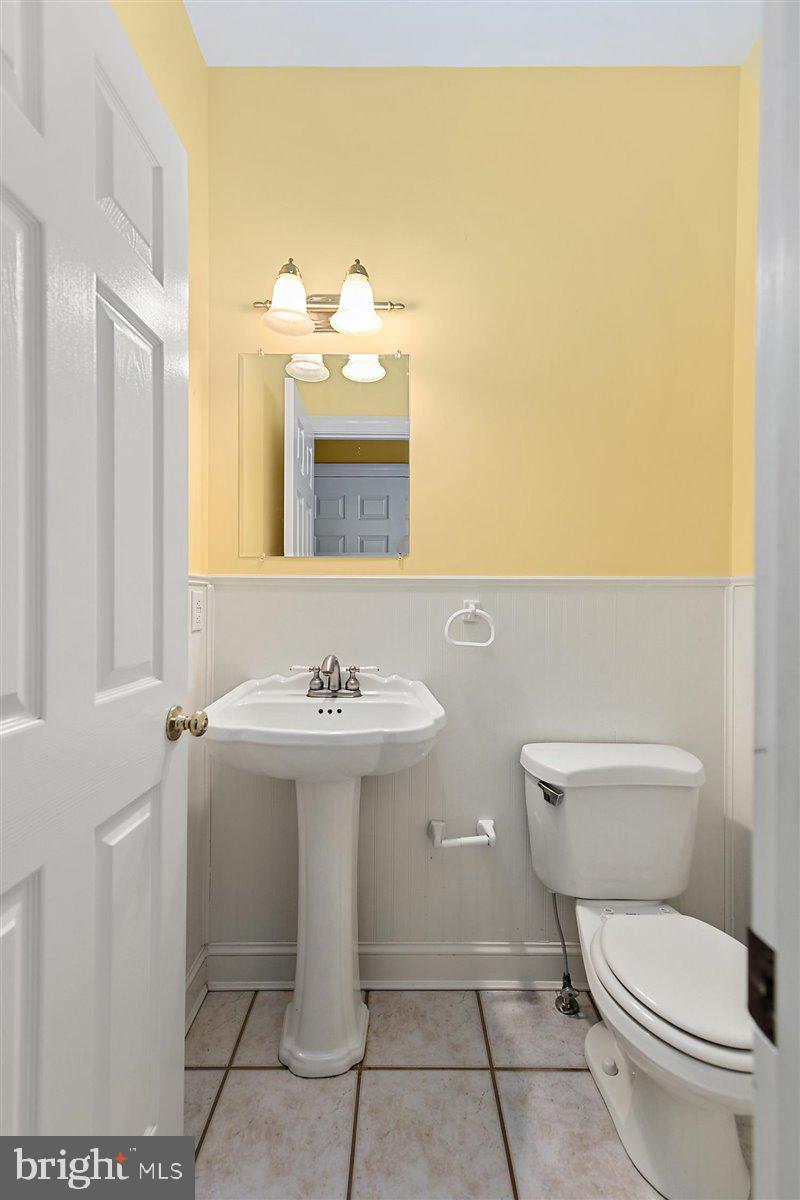 3357 Redden Ferry Road Eden, MD 21822 - Photo 33 of 107 Powder Room