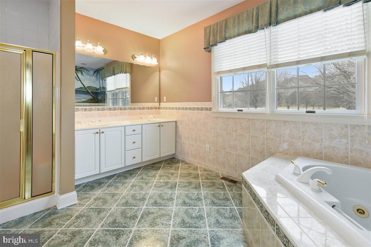 3357 Redden Ferry Road Eden, MD 21822 - Photo 40 of 107 Spacious Primary Bath