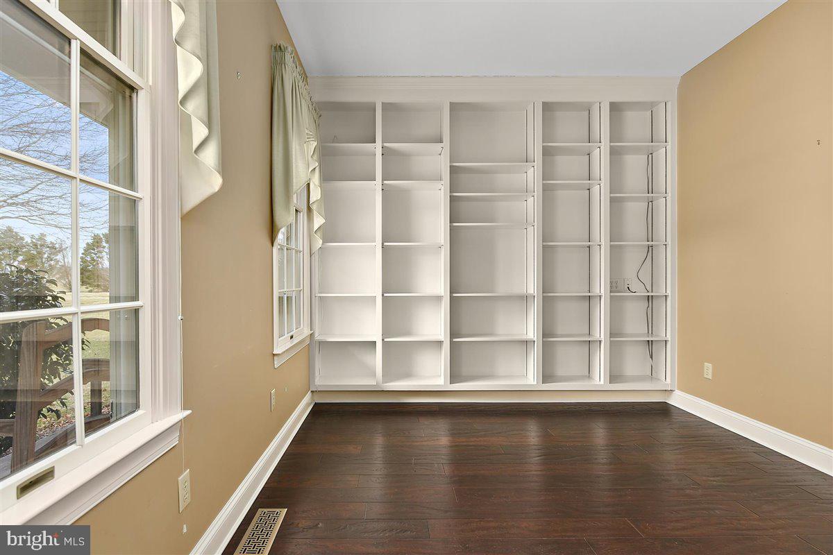 3357 Redden Ferry Road Eden, MD 21822 - Photo 8 of 107 Cozy Sitting Room w/ Bookcases