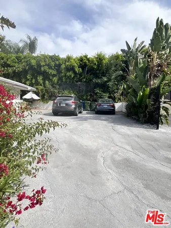 $4,950 | 4340 Sepulveda Boulevard, Sherman Oaks, CA 91403