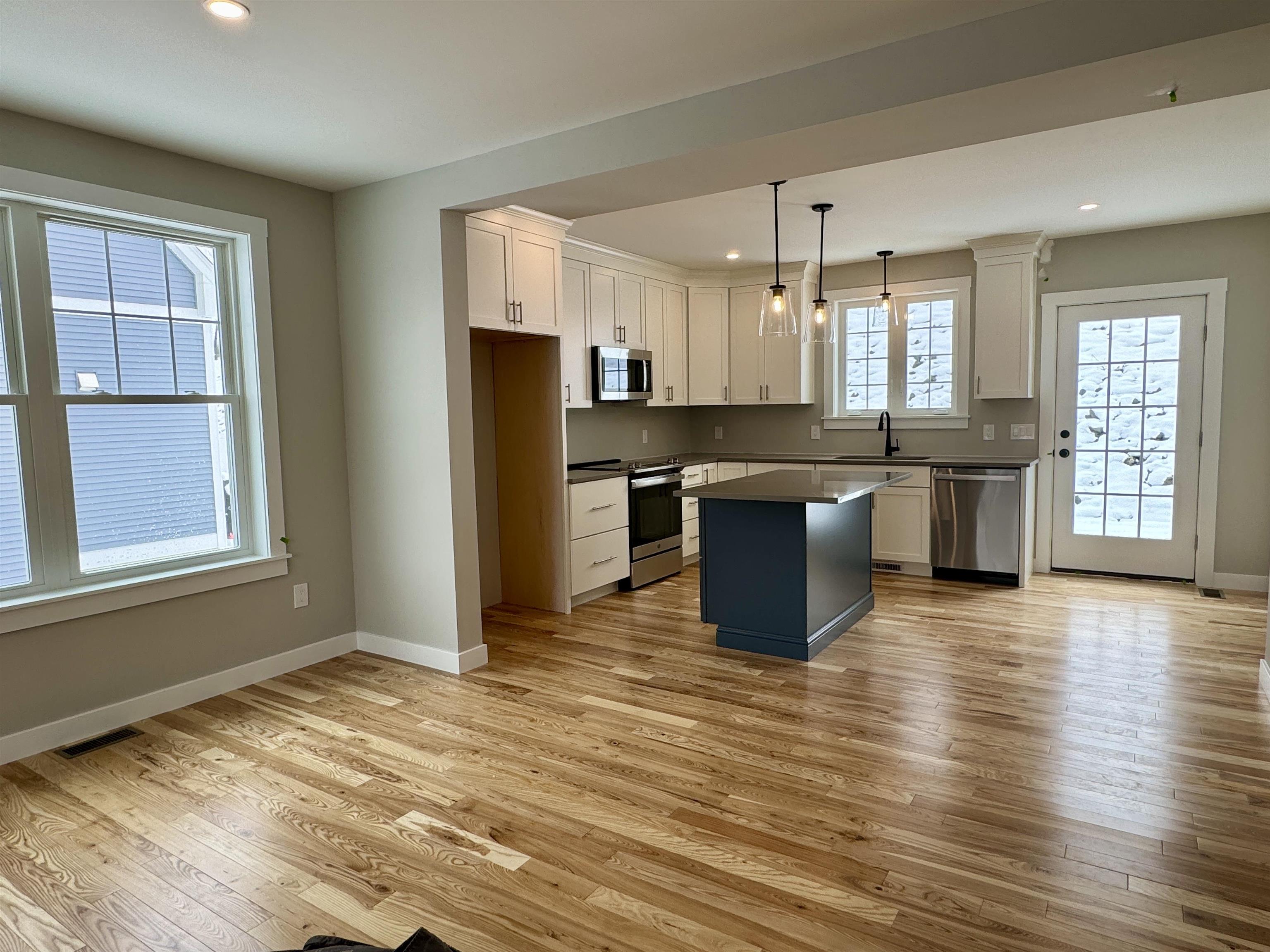 49 Green Road, Unit 32 Newmarket, NH 03857 - Photo 22 of 23