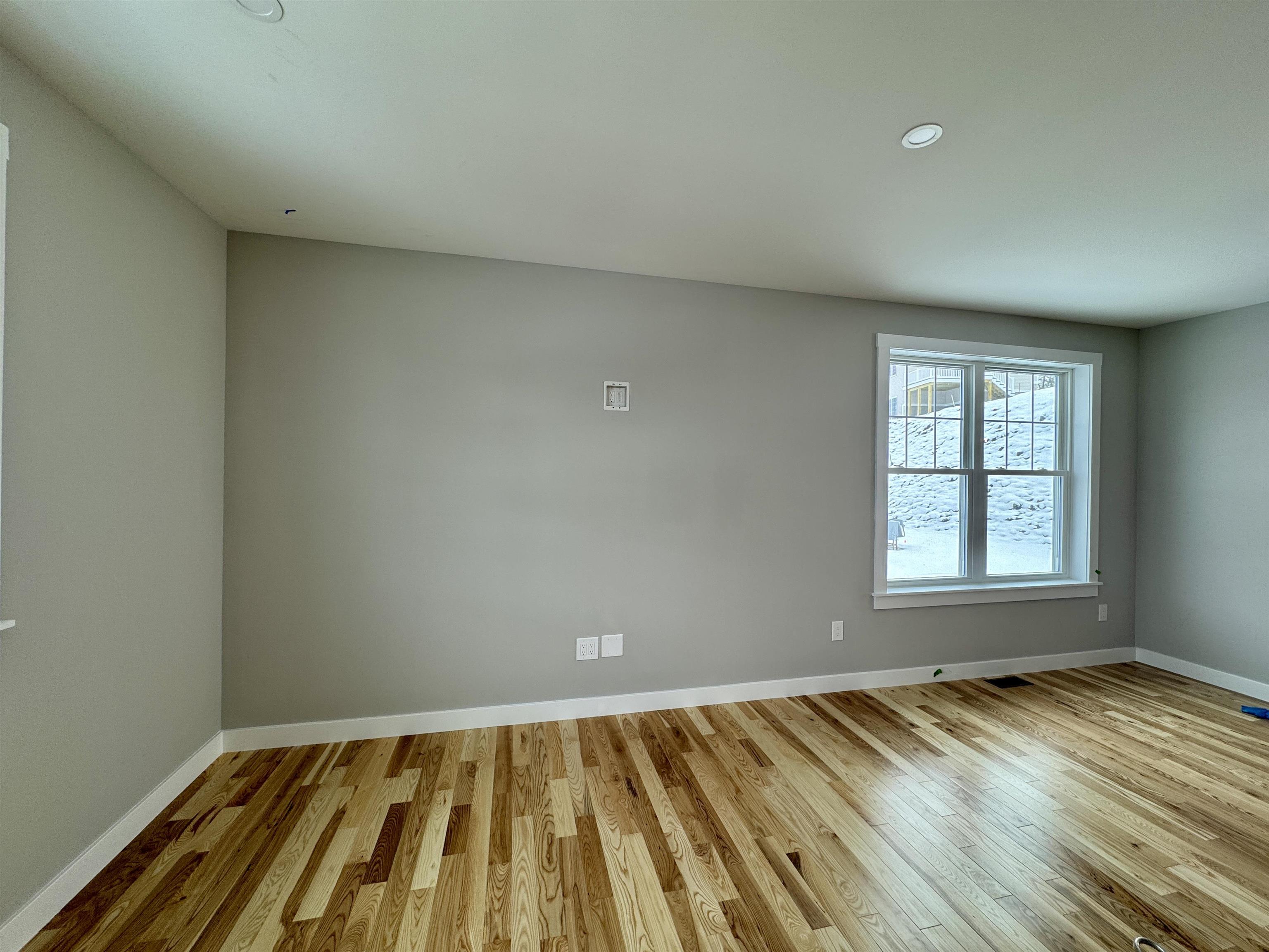 49 Green Road, Unit 32 Newmarket, NH 03857 - Photo 4 of 23