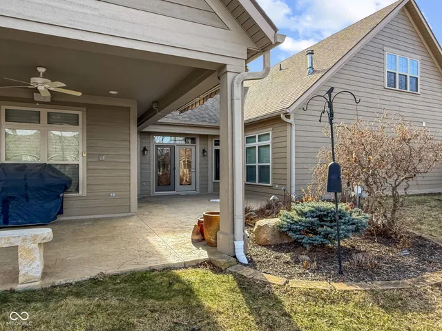 $575,000 | 230 Maple View Drive, Westfield, IN 46074