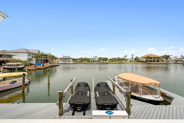 a view of a lake with houses