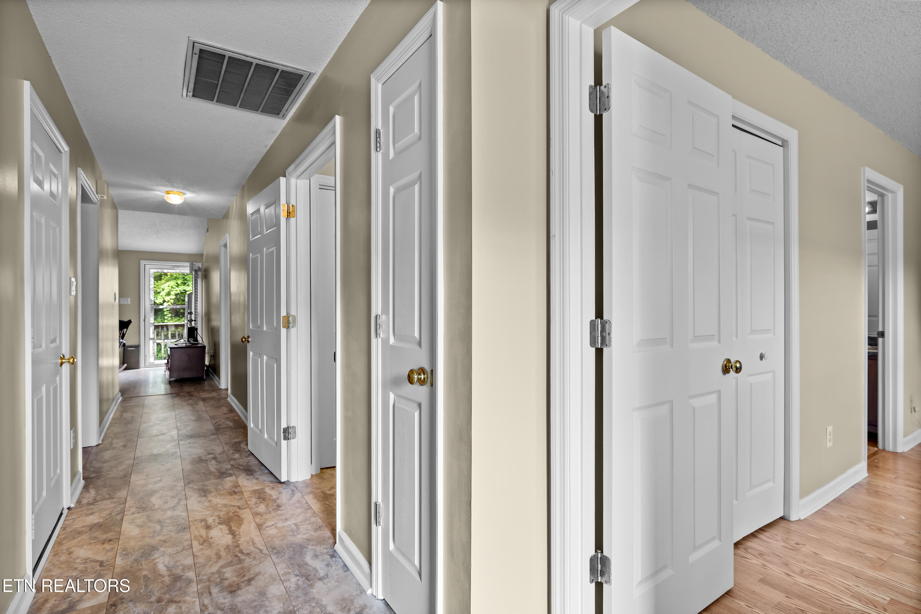 8015 Fenton Way Powell, TN 37849 - Photo 6 of 34 8015FentonWay-6