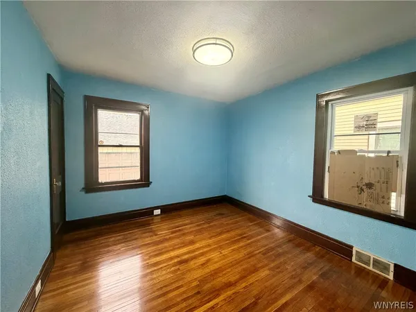 $179,000 | 484 Dartmouth Avenue, Buffalo, NY 14215