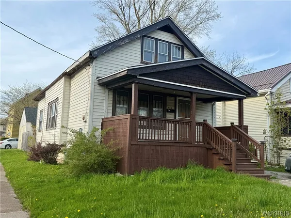 $179,000 | 484 Dartmouth Avenue, Buffalo, NY 14215