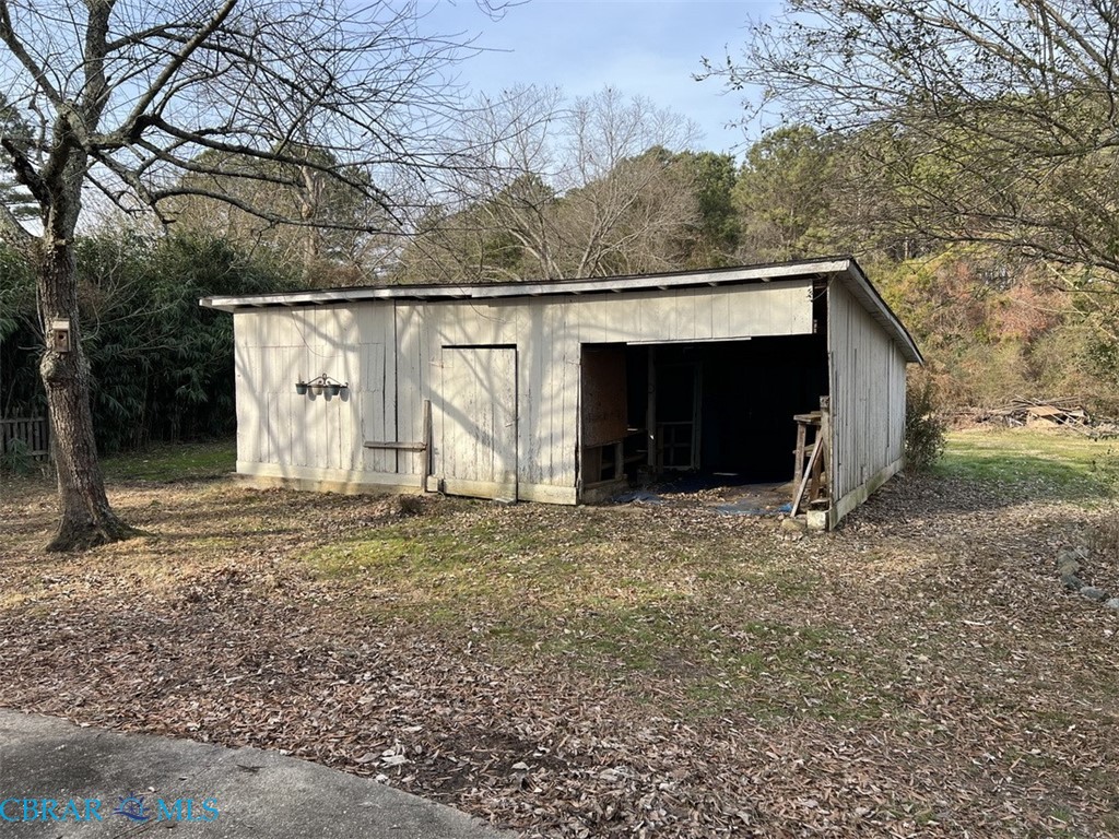 857 Gloucester Road Saluda, VA 23149 - Photo 20 of 26