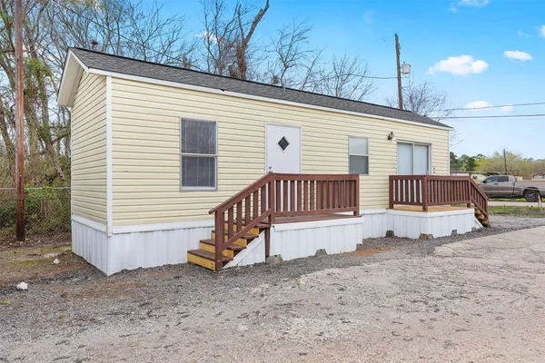 $800 | 5015 39th Street East, Unit 7, Dickinson, TX 77539