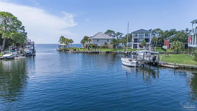 $999,900 | 4561 Soundside Terrace, Gulf Breeze, FL 32563