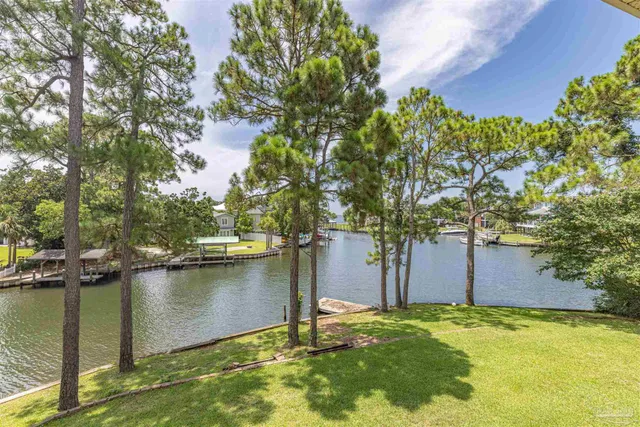 $999,900 | 4561 Soundside Terrace, Gulf Breeze, FL 32563