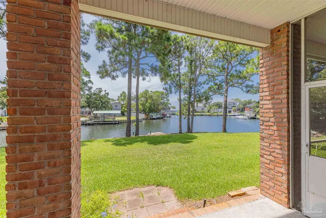 $999,900 | 4561 Soundside Terrace, Gulf Breeze, FL 32563