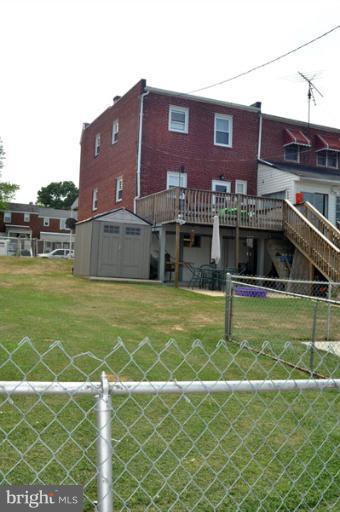 307 Capitol Court Baltimore, MD 21221 - Photo 18 of 28 Exterior (Rear)