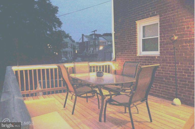 307 Capitol Court Baltimore, MD 21221 - Photo 26 of 28 deck