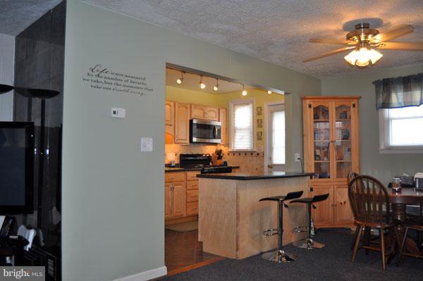 307 Capitol Court Baltimore, MD 21221 - Photo 8 of 28 Kitchen