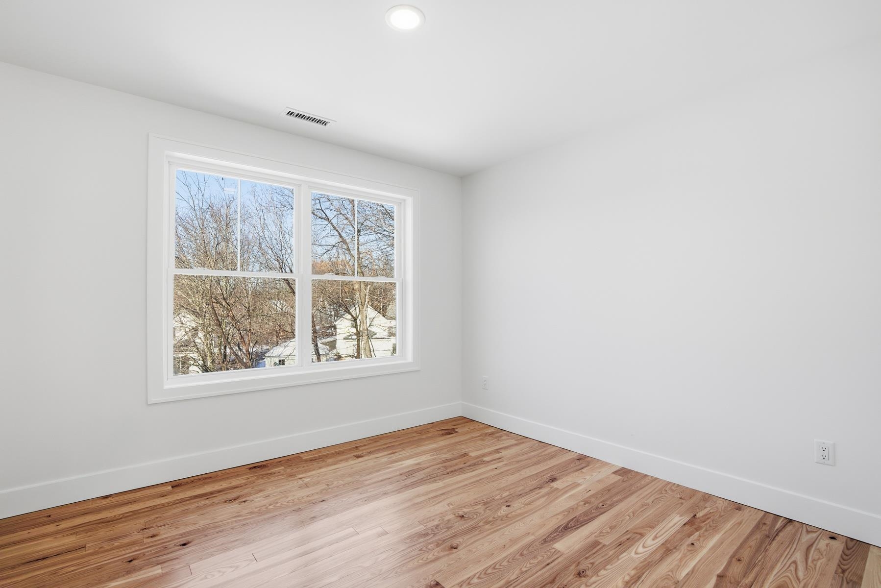 25 Carroll Street Exeter, NH 03833 - Photo 18 of 21
