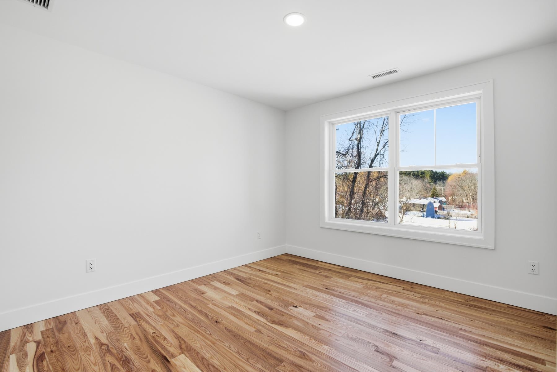 25 Carroll Street Exeter, NH 03833 - Photo 28 of 45