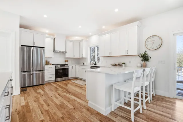 $1,095,000 | 25 Carroll Street, Exeter, NH 03833