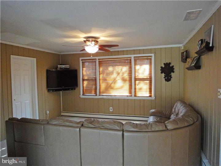 169 Tuckerton Road Medford Lakes, NJ 08055 - Photo 11 of 19 Family Room