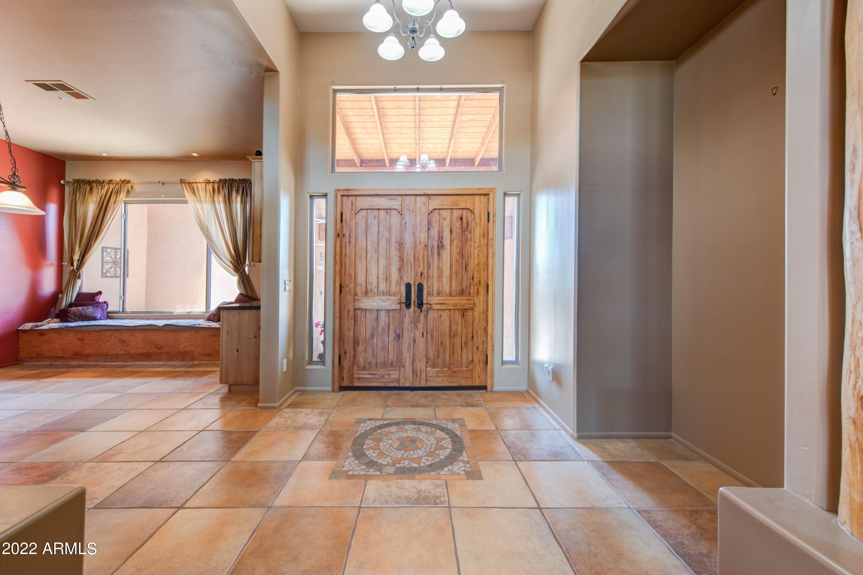 1024 East Maddock Road Phoenix, AZ 85086 - Photo 11 of 26 010_Foyer