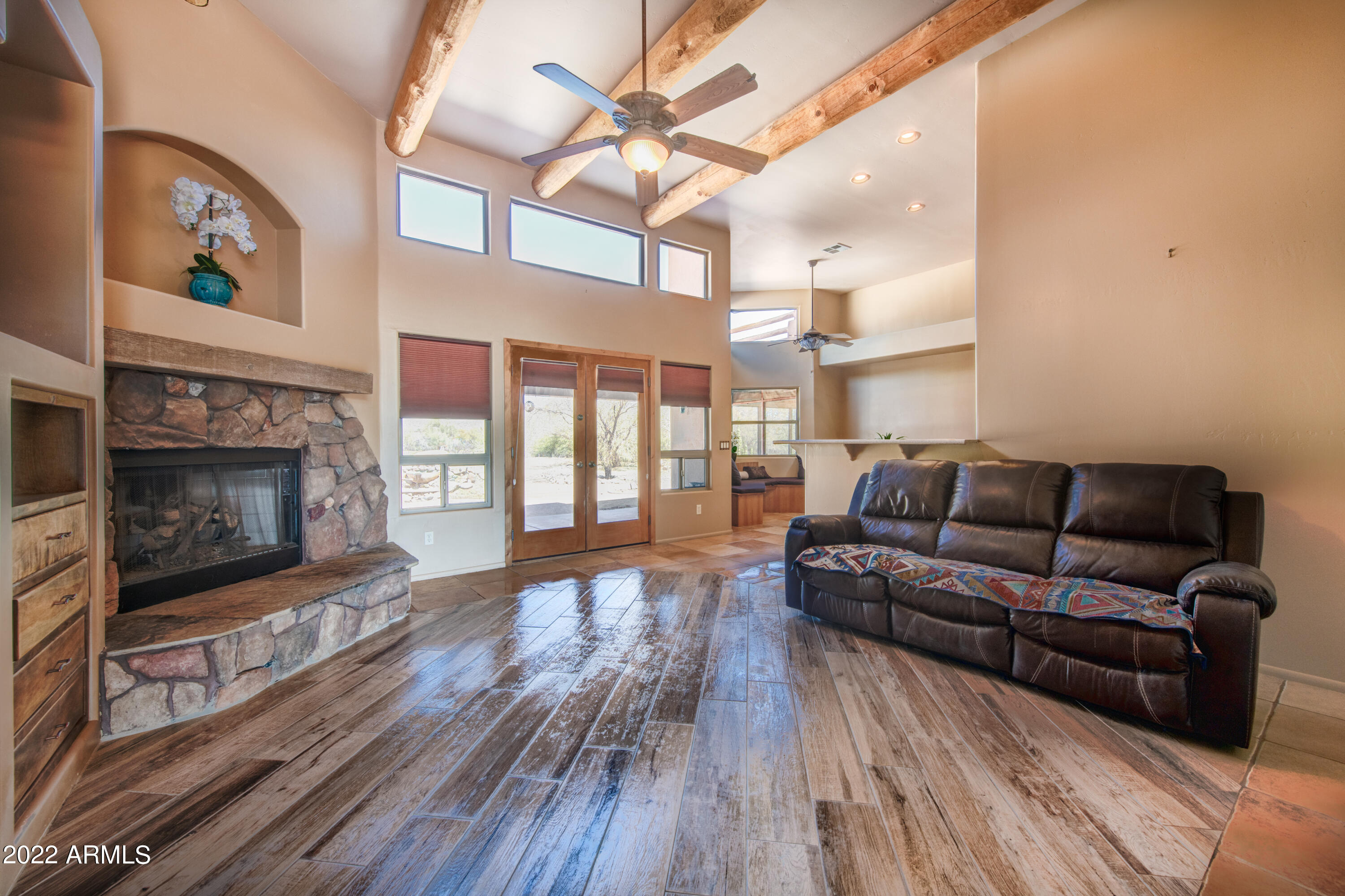 1024 East Maddock Road Phoenix, AZ 85086 - Photo 18 of 26 017_Family Room