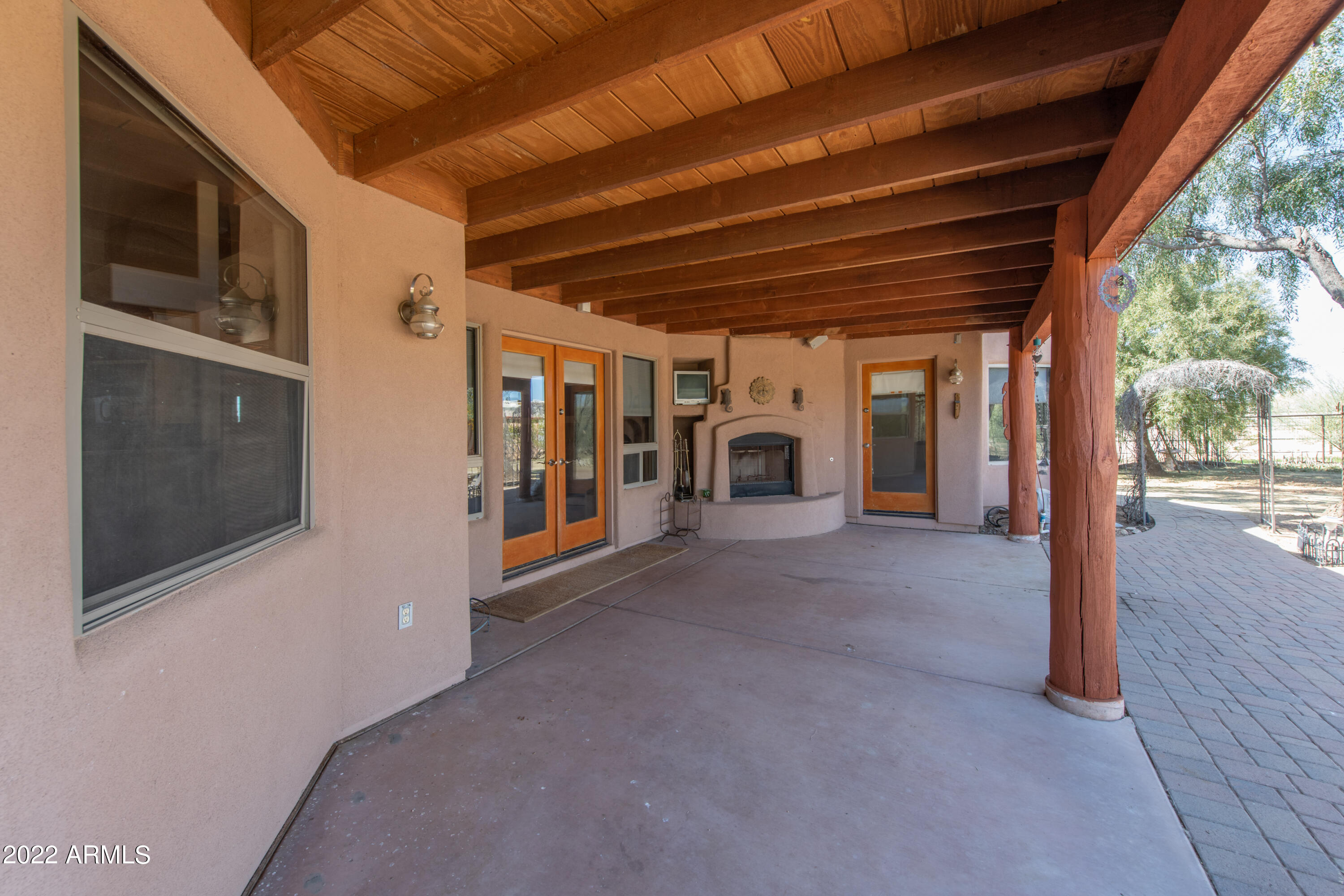 1024 East Maddock Road Phoenix, AZ 85086 - Photo 10 of 26 009_Back Patio