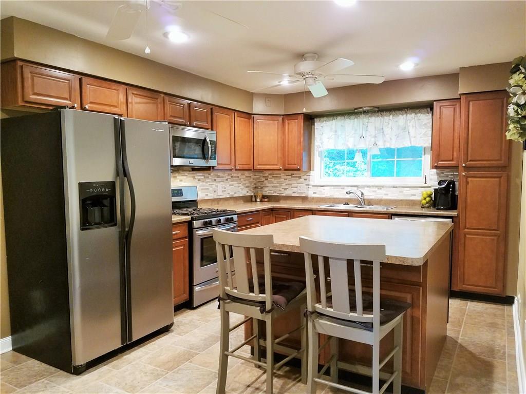 560 Paris Colliers Road Burgettstown, PA 15021 - Photo 4 of 20 Gallery Image 4