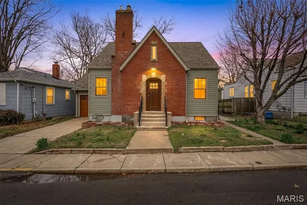 $319,900 | 263 Jefferson Street, Ste. Genevieve, MO 63670